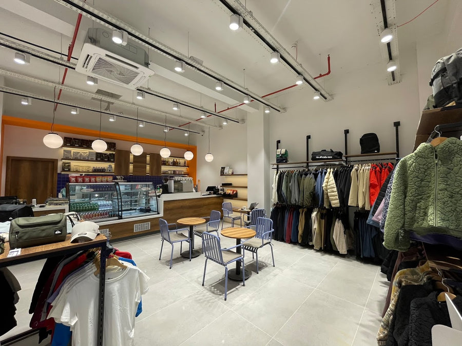 Sarıyıldızspor X Vault X Blue Monkey Coffee Concept Selçuk Outlet Park Mağaza